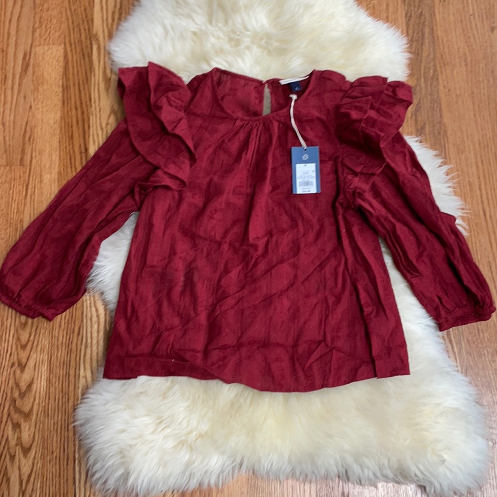 Universal thread | M maroon ruffle long sleeve top NWT